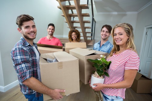 Removal van and moving team serving Elephant and Castle flats