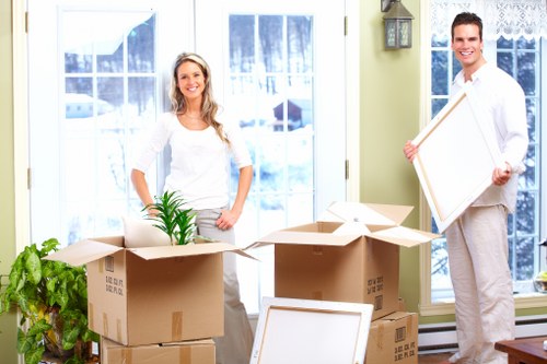 Local office movers working around access challenges in Elephant and Castle